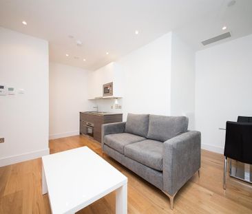 Studio to rent - Photo 6