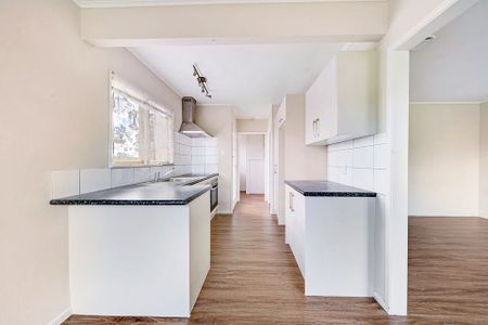 3 Bedroom House - Photo 2