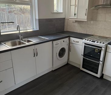 3 Bed Semi-Detached House, Bellhouse Road, S5 - Photo 5