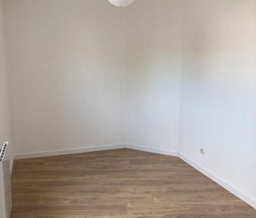 Un appartement rénové au 2ème étage dans un immeuble situé en centr... - Photo 3