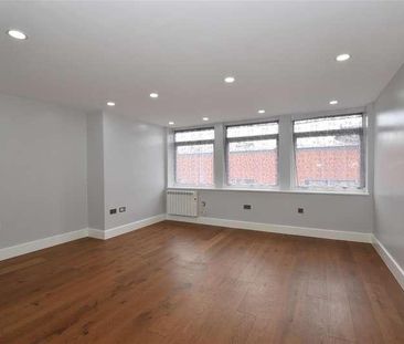 Queens Square, Northgate, Crawley, RH10 - Photo 6