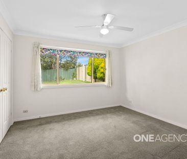 COMFORTABLE FAMILY LIVING IN A QUIET BOMADERRY CUL-DE-SAC - Photo 3