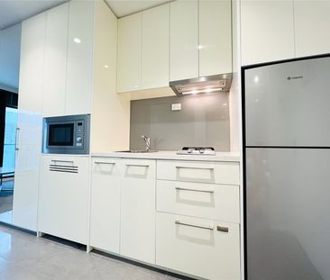 1104/618 Lonsdale Street - Photo 3