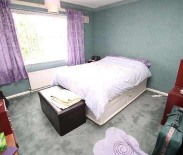 Kingsway Park, Urmston, M41 - Photo 1