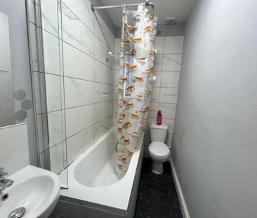 2 bedroom terraced house to rent - Photo 6