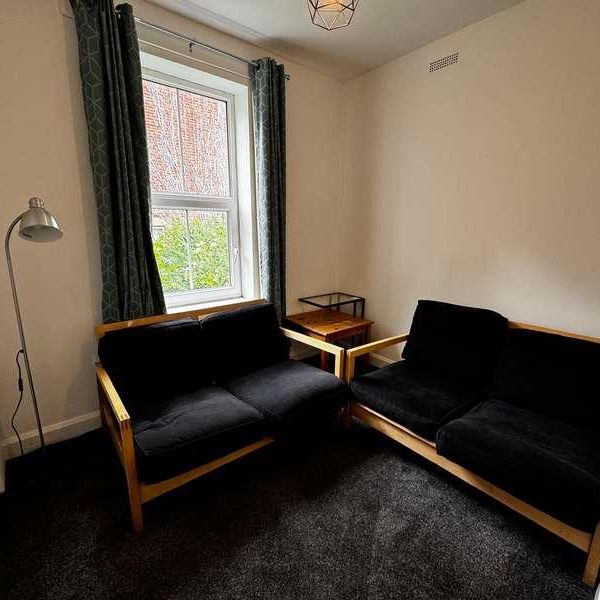 Thackeray Road, SO17 - Photo 1