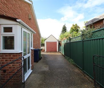 Holyrood Close, Cambridge - Photo 5