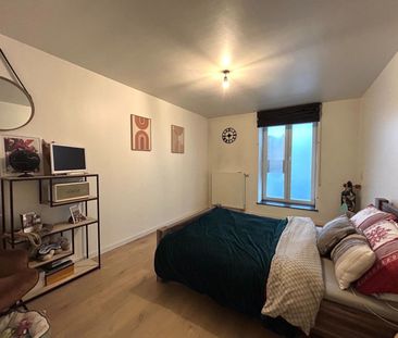 Gerenoveerd, instapklaar appartement met 2 slaapkamers te Ardooie! - Photo 3