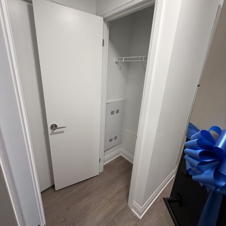 For Lease - 3250 Carding Mill Trail Unit# 415, Oakville, Ontario - Photo 2