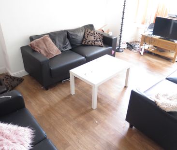 Headingley Mount, Headingley, Leeds, LS6 3EL - Photo 2