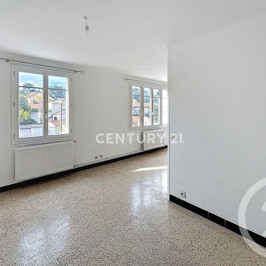 Location Appartement 3 pièces 73m² AUBAGNE 13400 - Photo 1