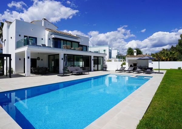 Luxury Villa for rent in Benahavís, Spain