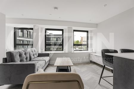116C Cockfosters Road, London - Photo 3