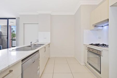 Don't miss out! Modern Apartment, Close to Selective High School, Stockland Mall and Norwest Business Park, Easy access M7 Motorway! - Photo 3