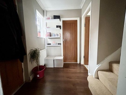 3 bedroom semi-detached house to rent - Photo 1