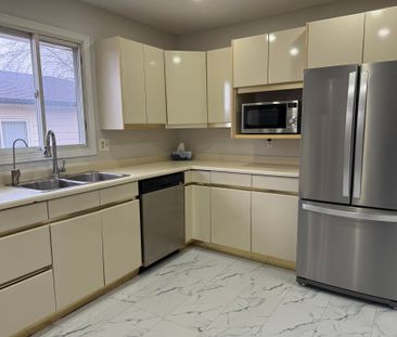 For Lease - 939 Dainard Drive Unit# Main Floor, Peterborough, Ontario - Photo 5