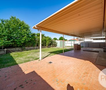 2 Kimba Drive, Glenfield Park NSW 2650 - Photo 1