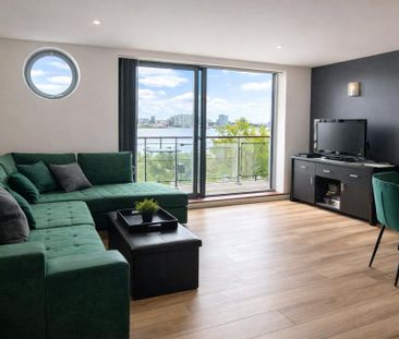 2 bedroom penthouse to rent - Photo 1