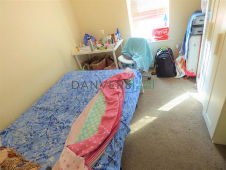 4 bedroom apartment to rent - Photo 3