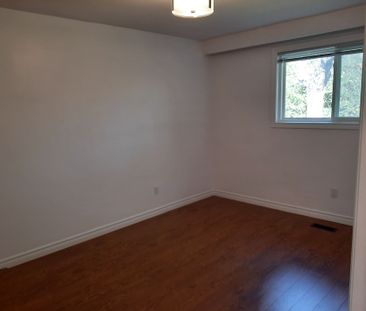 For Lease - 55 Reiber Crescent Unit# Upper, Toronto, Ontario - Photo 2