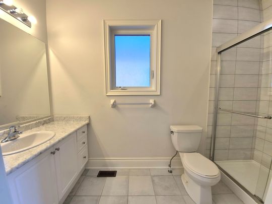 For Lease - 3192 Meadow Marsh Crescent, Oakville, Ontario - Photo 1