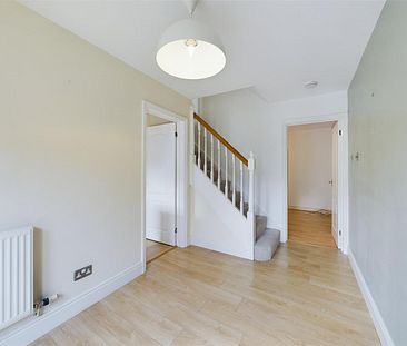 Cave Grove Emerson Green, Bristol - 3 bedrooms Property for lettings - Chasebuchanan - Photo 2