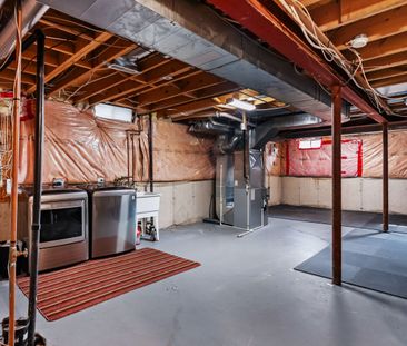 For Lease - 2218 Bluegrass Lane, Burlington, Ontario - Photo 4