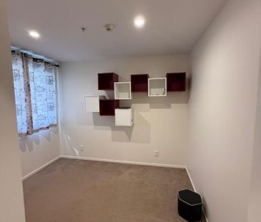 Modern & Stylish Living in the Heart of Hobsonville Point - Photo 1