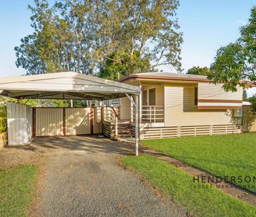 SPACIOUS 3-BEDROOM HOME ON LARGE BLOCK - Photo 4