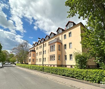 Böhlen - Helle 3RW mit schönem Blick ins Grüne * Wohnküche und modernes Tageslichtbad * Pkw-Stellplatz - Photo 5