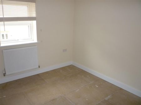 Spinners Lane, Swaffham - Photo 3