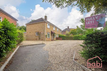 6 bedroom semi-detached house to rent - Photo 3