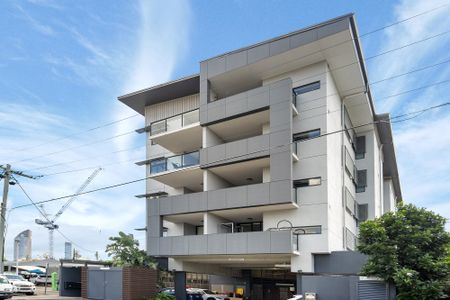 303/24 Bromley Street, Kangaroo Point QLD 4169 - Apartment For Rent - $720 | Domain - Photo 3