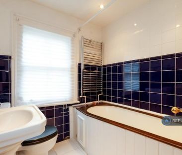 Double room- £895pcm in shared house : £895 per month - Photo 5