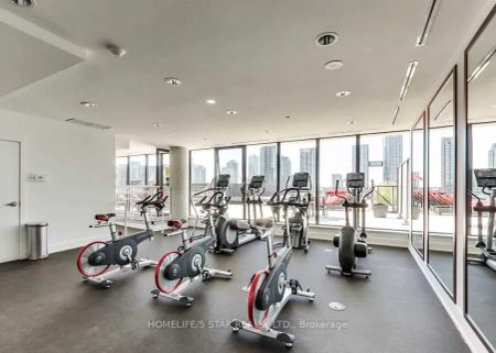 560 King Street W #512 - Photo 5