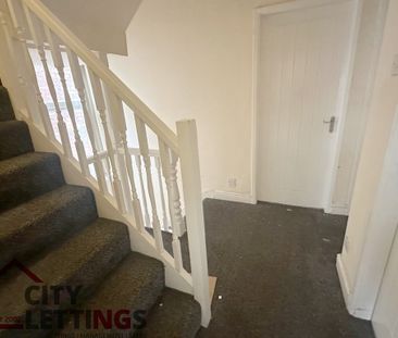 8 Bedroom Semi-Detached House - Photo 6