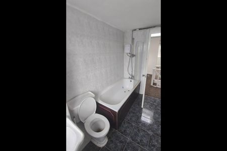 3 Bed Flat, High St, E17 - Photo 5