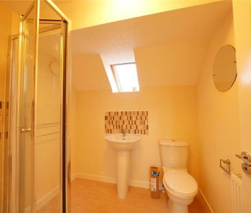 3 bedroom end of terrace house to rent - Photo 6