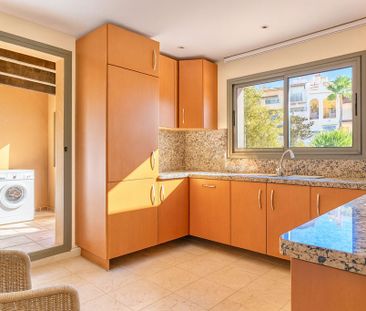 Luxury penthouse for rent in Málaga, Spain - Photo 6