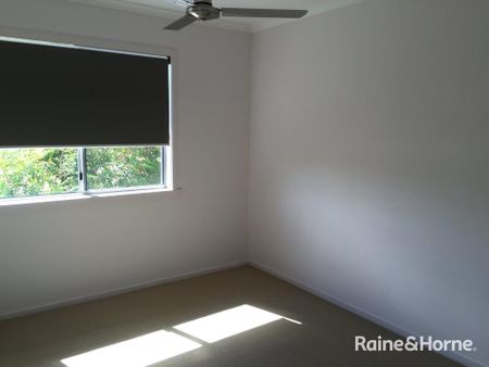TWO BEDROOM UNIT ONLY A STONES THROW TO THE BEACH! - Photo 2