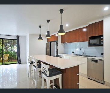 Location Living At It's Best - Partially Furnished or Unfurnished - Photo 5