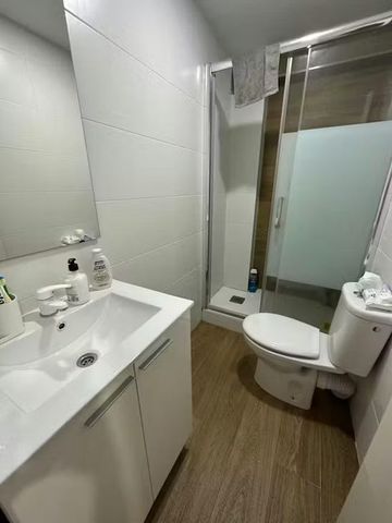 Carrer Mestre Alberto Luz, Valencia, Valencian Community 46035 - Photo 5