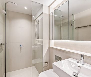 FANTASTIC WATERFRONT LIVING! - Photo 5