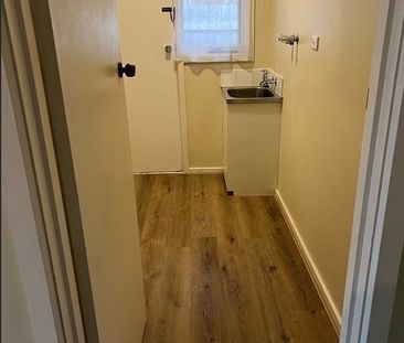 Large Family Home - Photo 2