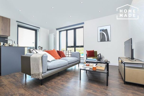 3 bedroom flat to rent - Photo 1