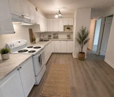 Rideau East Apartments — Newly renovate two bedroom unit at steps away from the Lees station - Photo 3