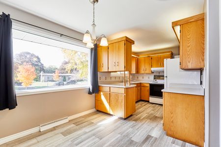 For Lease - 155 Laurel Court Unit# Main, Oshawa, Ontario - Photo 2