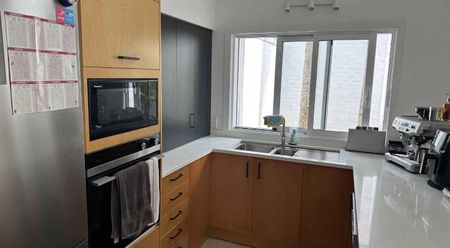 Spacious 2-Bedroom Home for Lease in Desirable Campbells Bay - Photo 5