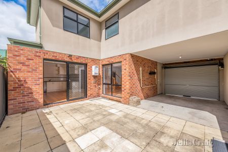 36 George Street, Brunswick - Photo 2