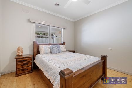 Inviting Home in a Prime Bendigo Location - Photo 2